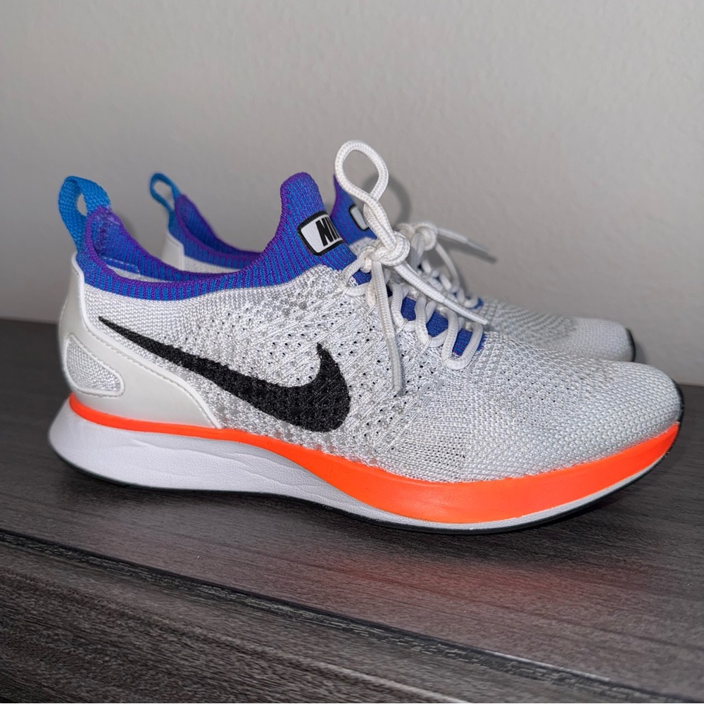Nike Mariah Flyknit Racer